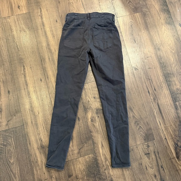 American Eagle Next Level Stretch Black High Rise Jeggings Size 6L Button Pocket - Picture 2 of 5